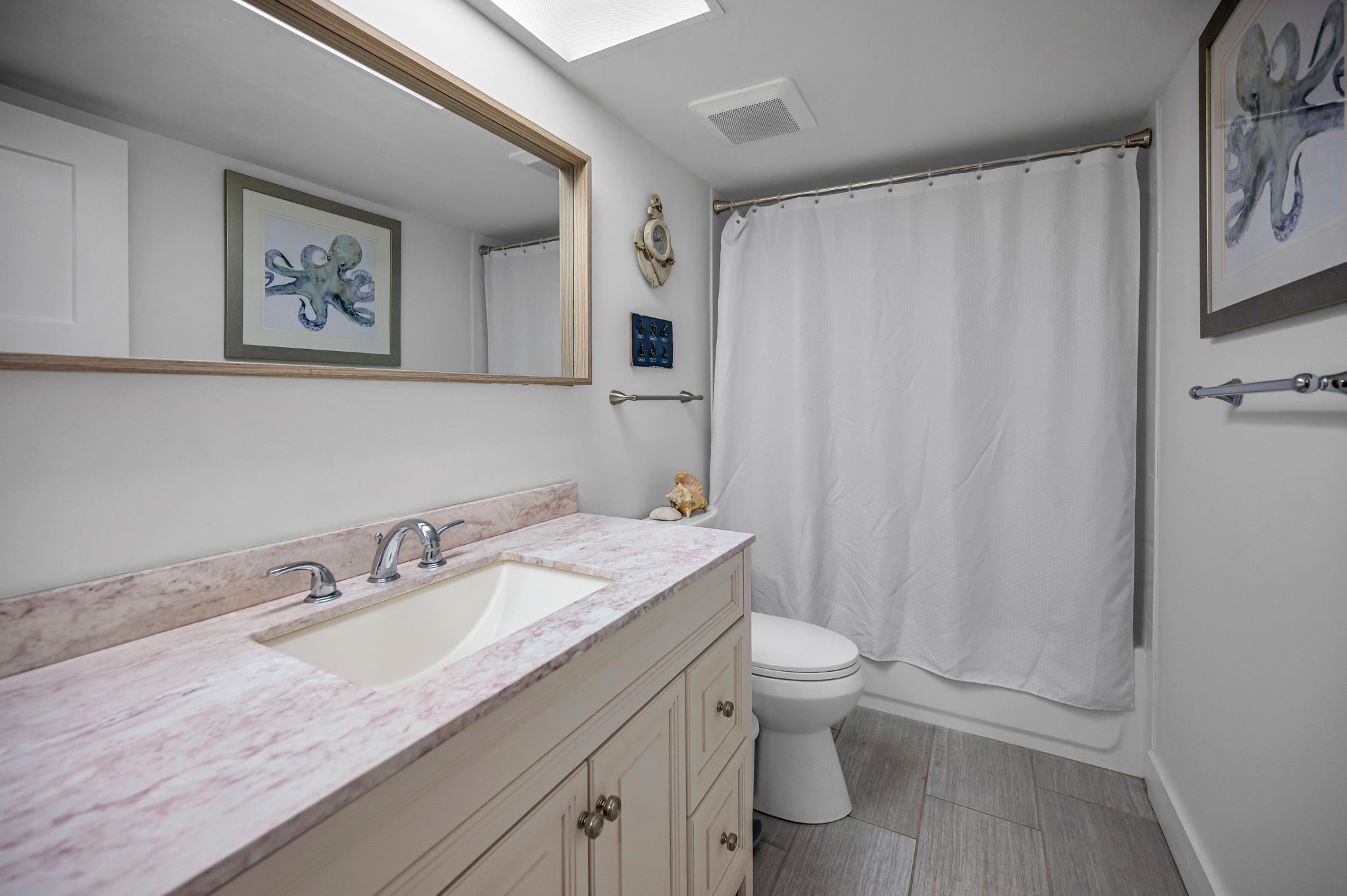 Bathroom2