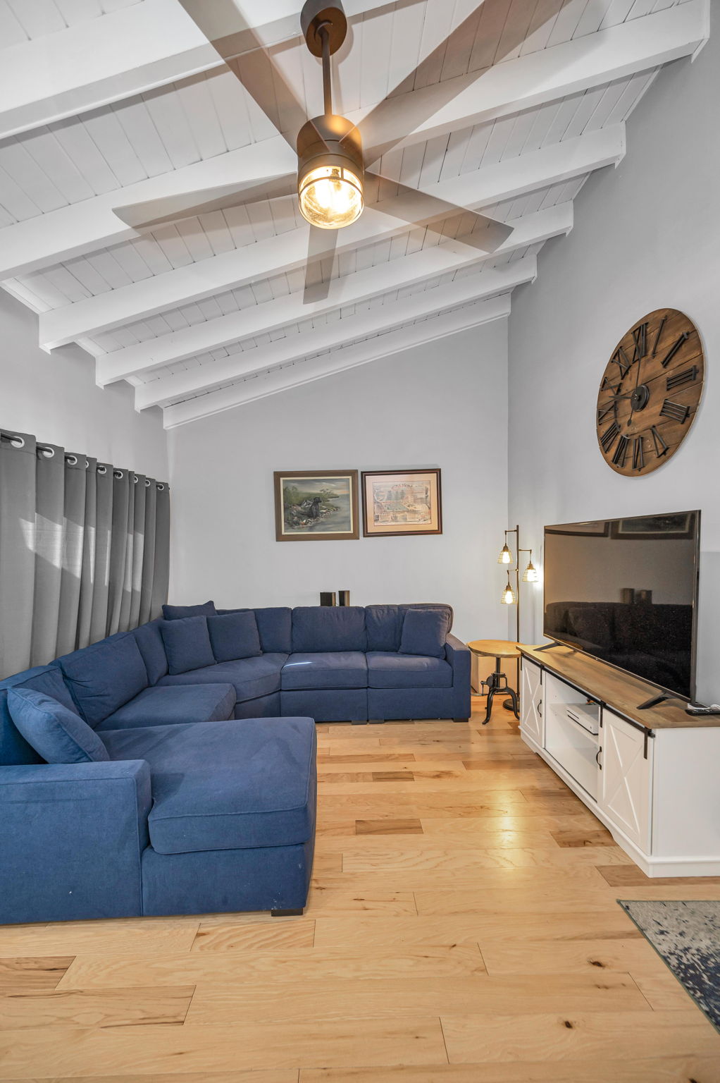 Living Room2
