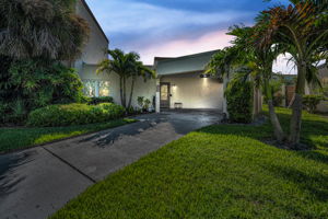 Front Exterior1