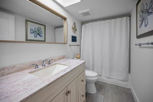 Bathroom2