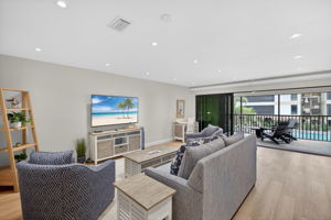 Living Room 2 of 7