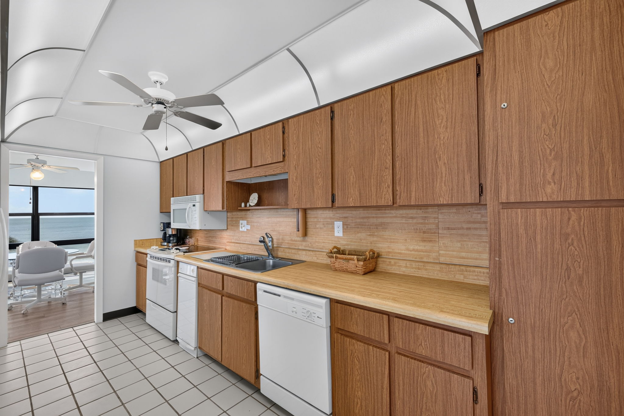 Kitchen 2 of 3