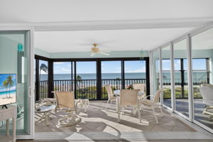 Lanai 1 of 4