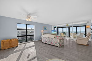 Living Room 1 of 7