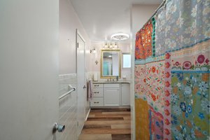  Photo 37