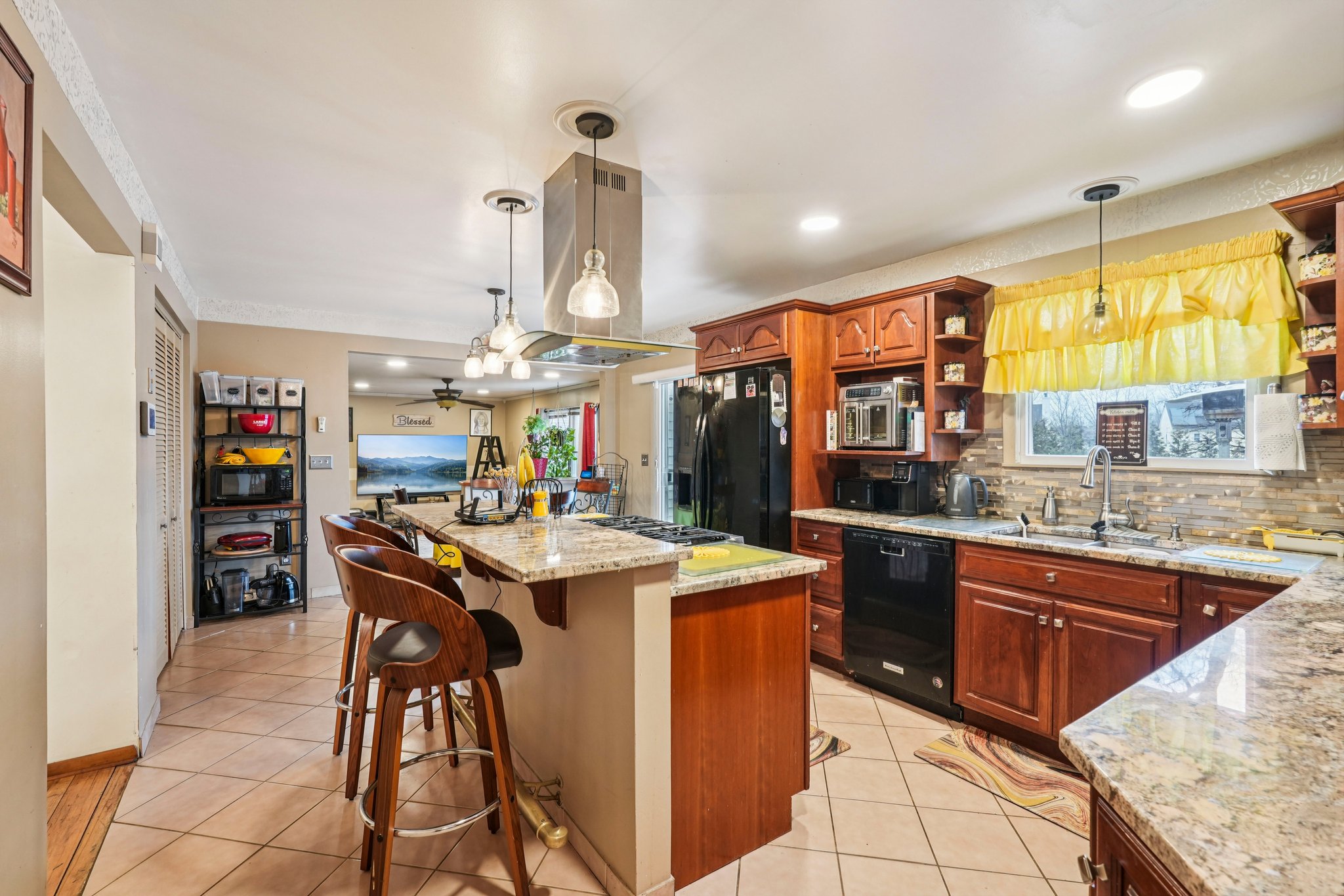 W Bangs Ave-S0603-027.jpg