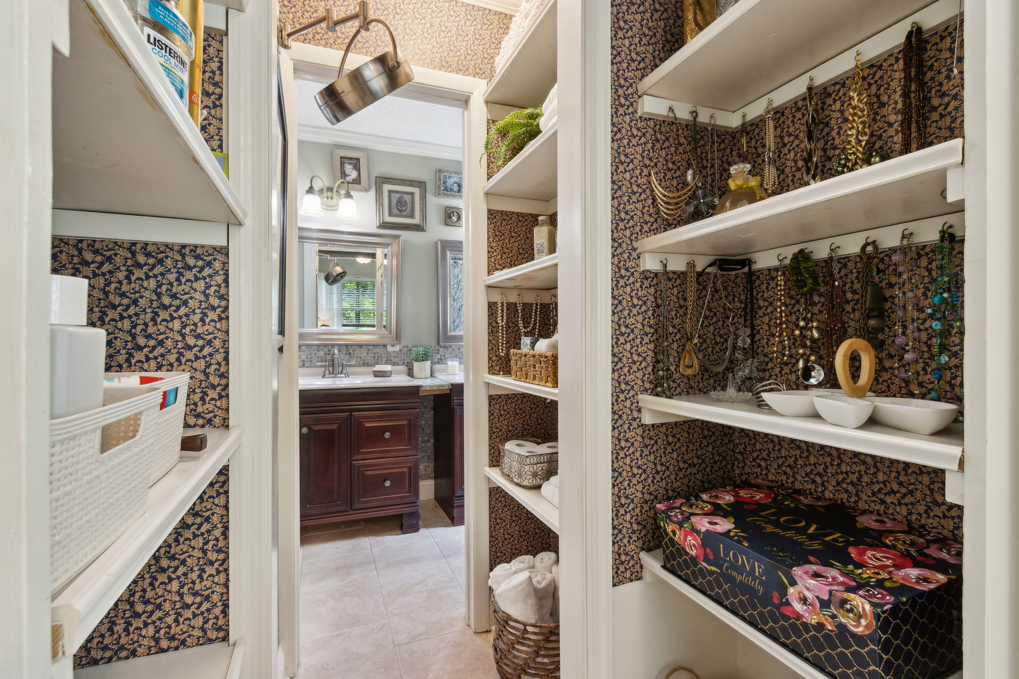Closet