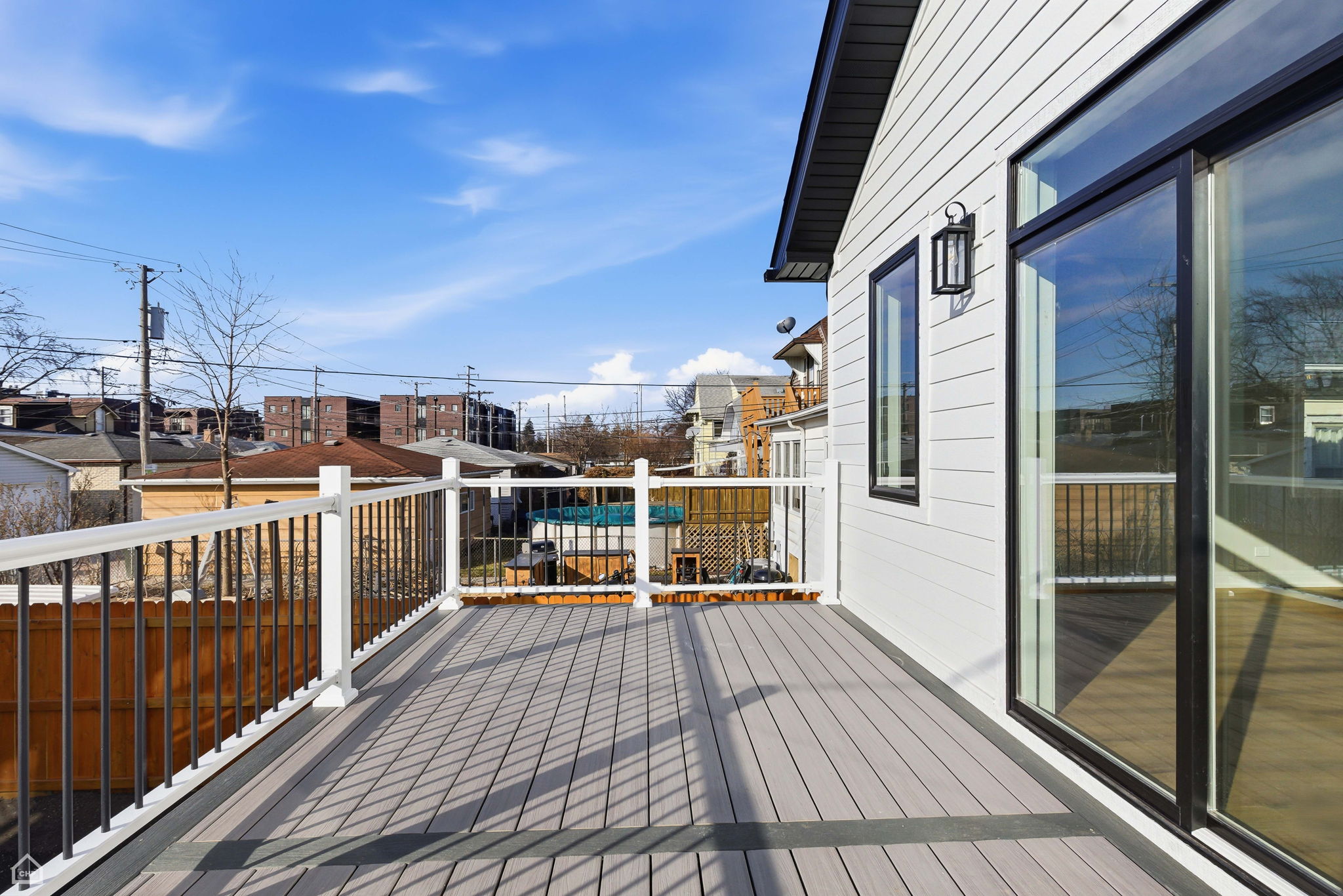 2724 Budd St - Karen Biazar_CHP2026_004