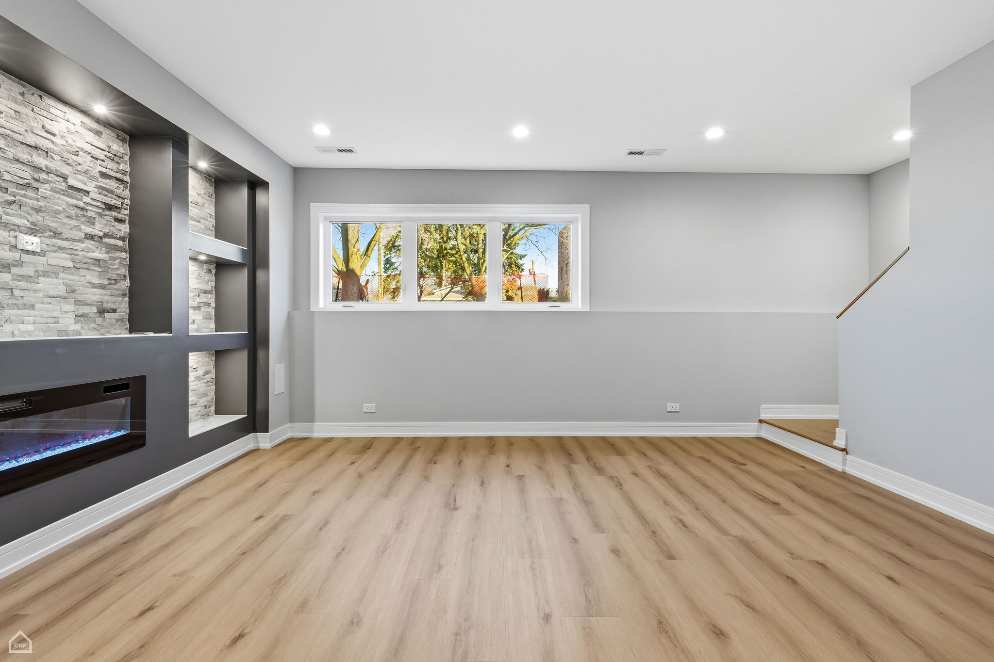 2724 Budd St - Karen Biazar_CHP2026_006