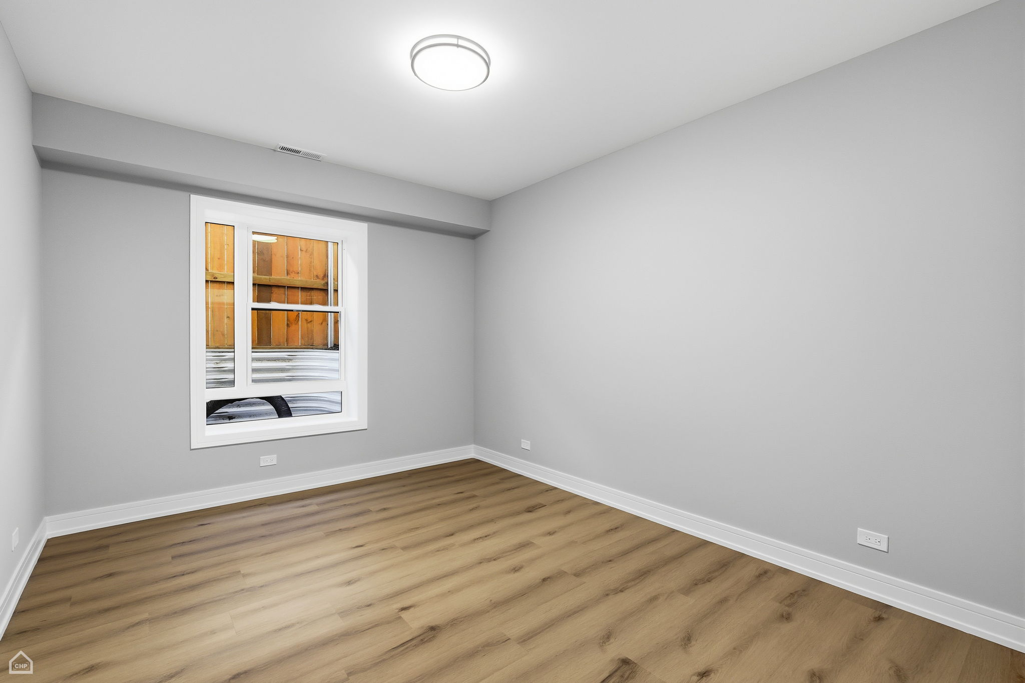 2724 Budd St - Karen Biazar_CHP2026_025