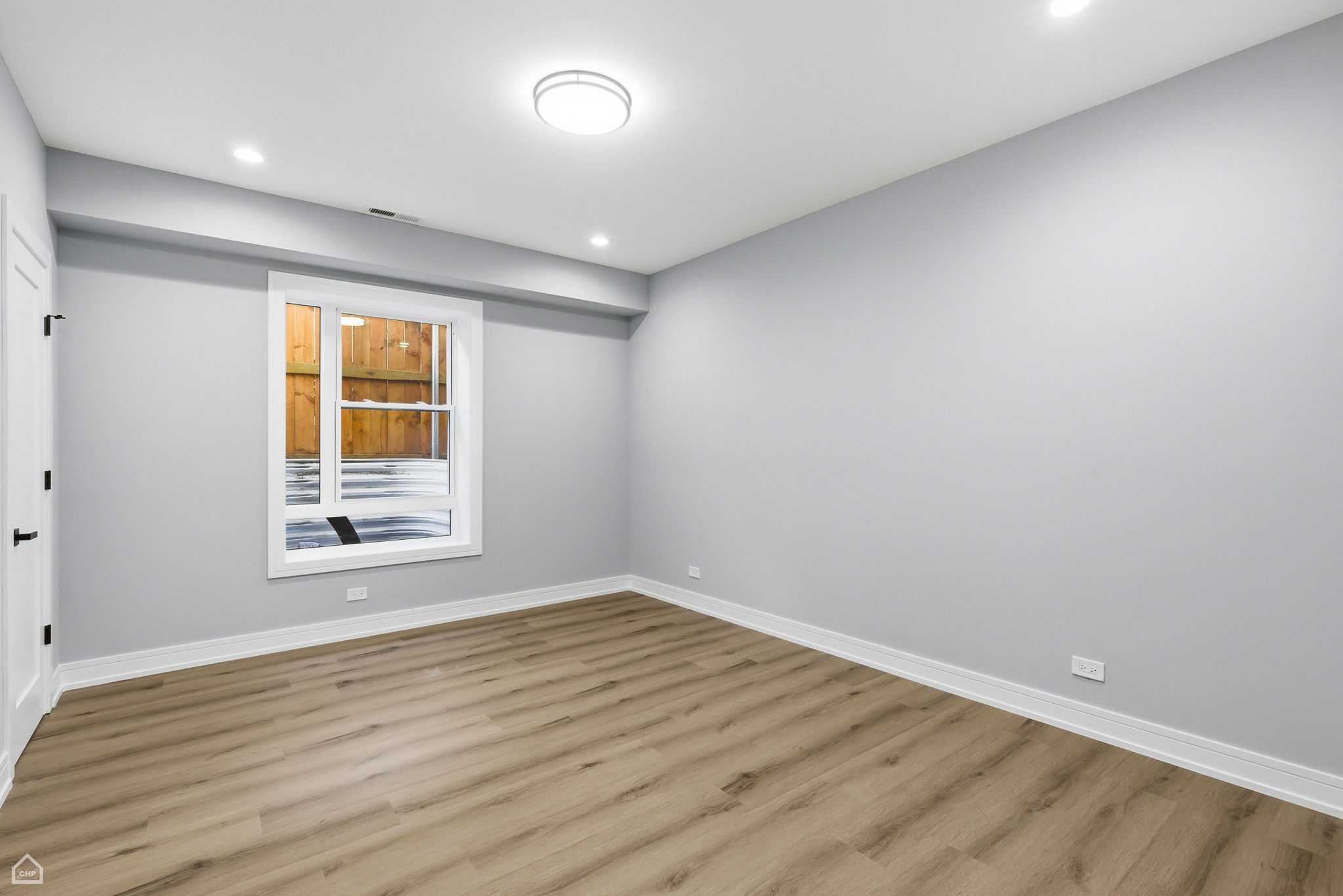 2724 Budd St - Karen Biazar_CHP2026_031