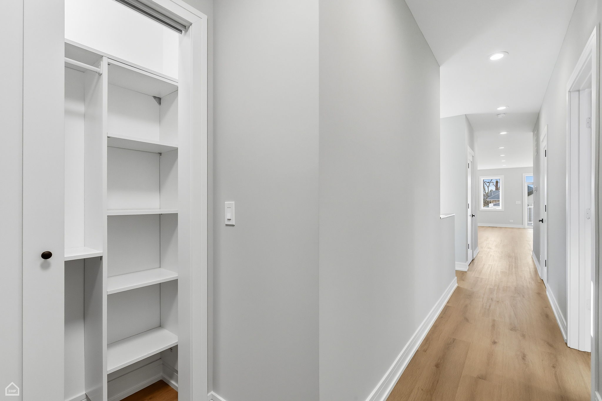 2724 Budd St - Karen Biazar_CHP2026_039