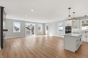 2724 Budd St - Karen Biazar_CHP2026_015