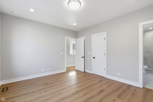 2724 Budd St - Karen Biazar_CHP2026_019