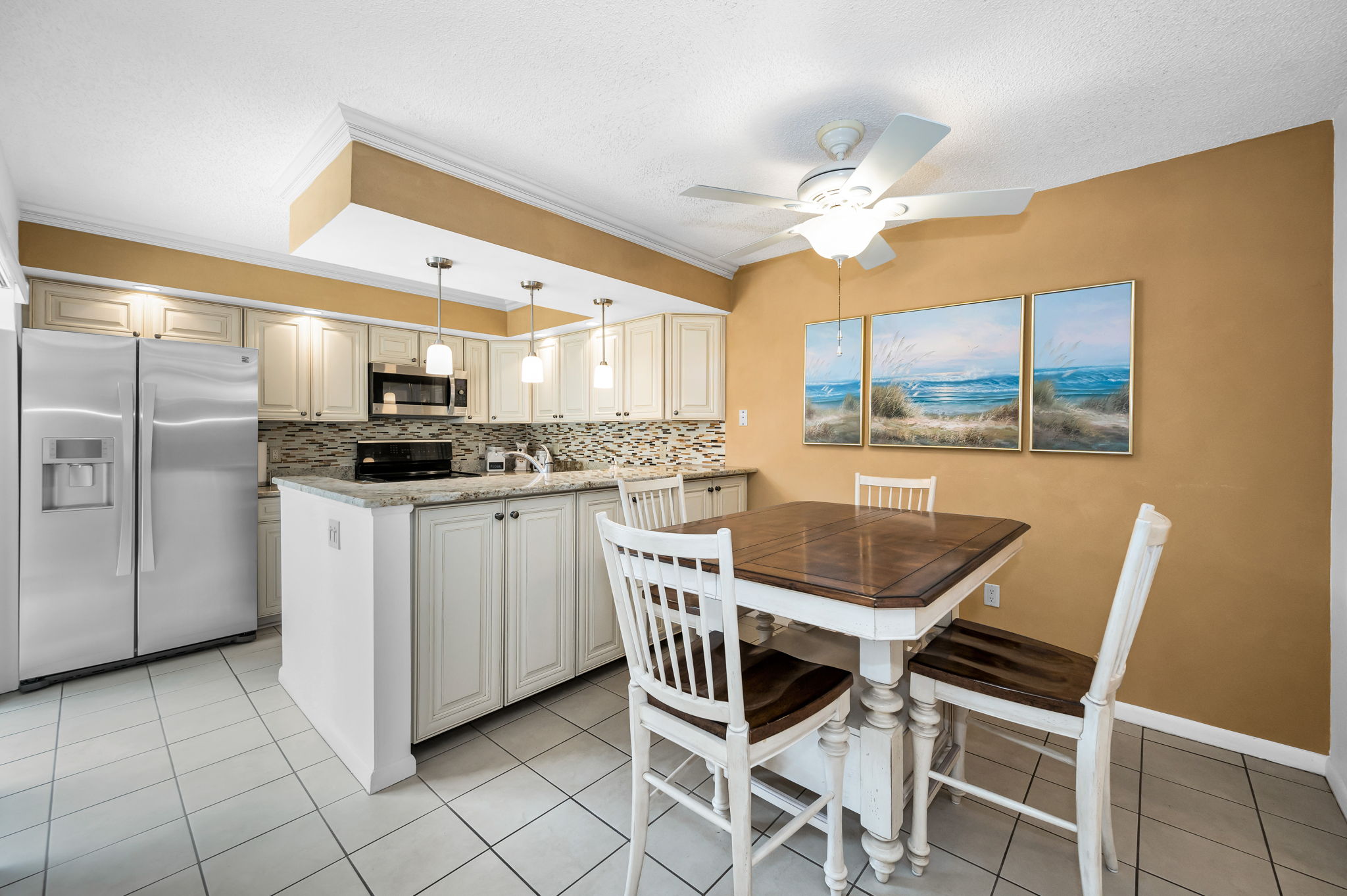 Dining Room4