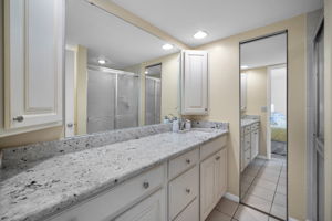 Upper Level Primary Bathroom