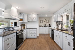 Kitchen (3)