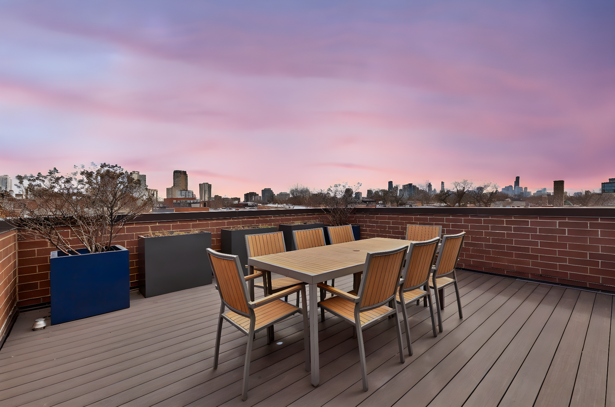 2725 N Wilton Ave 3_026 day to dusk