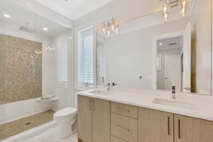 2725 N Wilton Ave 3_021