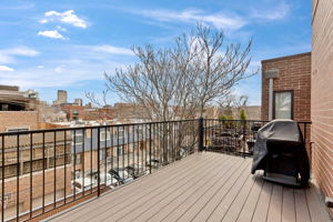 2725 N Wilton Ave 3_023
