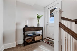 2725 N Wilton Ave 3_024