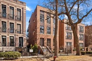 2725 N Wilton - Exterior_003