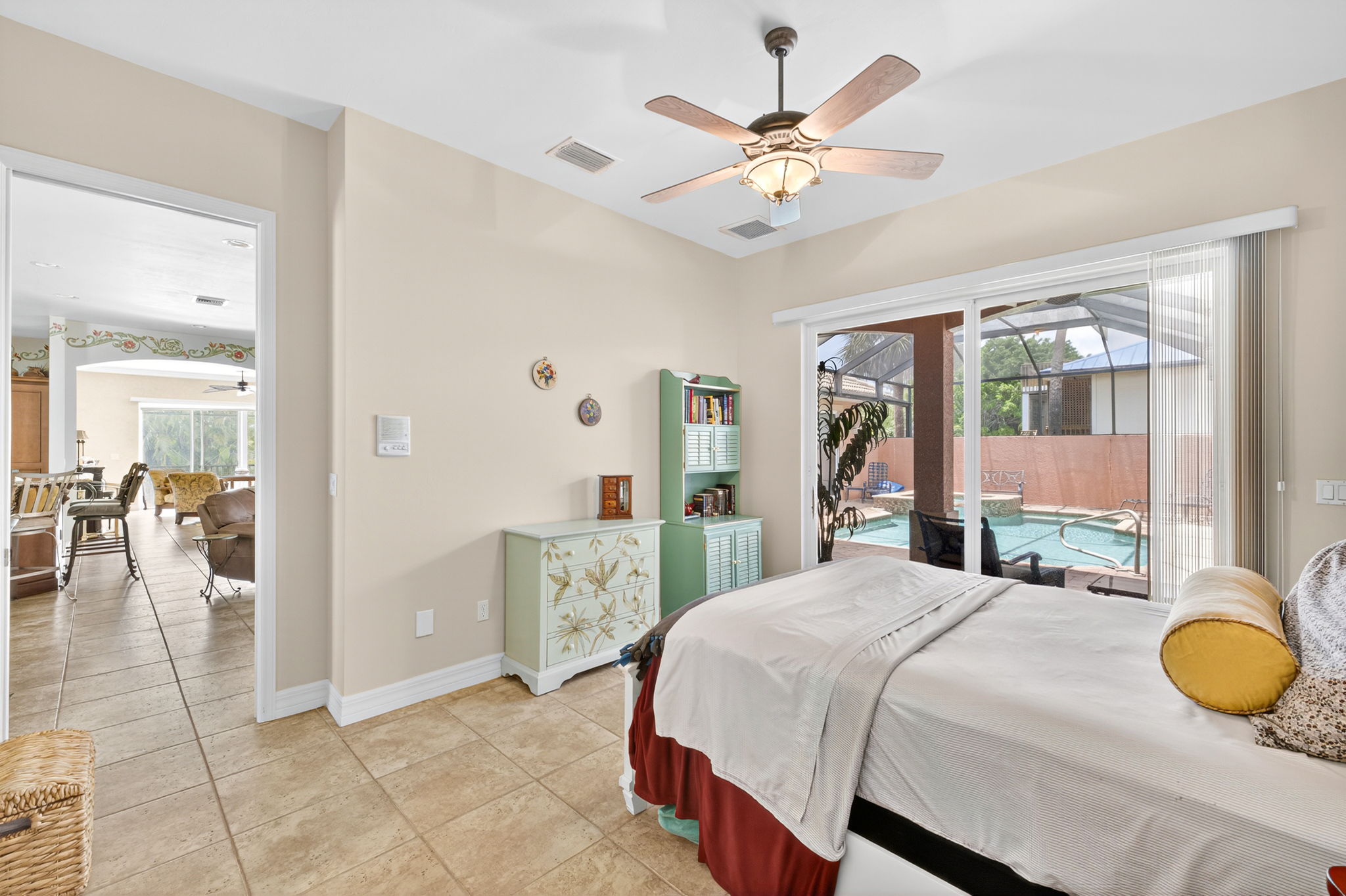 Guest Bedroom 2 - 2 of 3