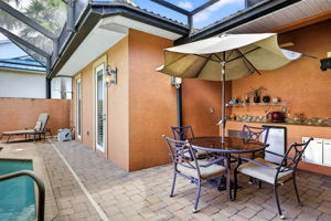Outdoor Dining Area
