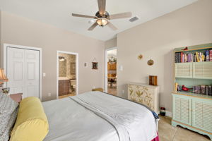 Guest Bedroom 2 - 3 of 3