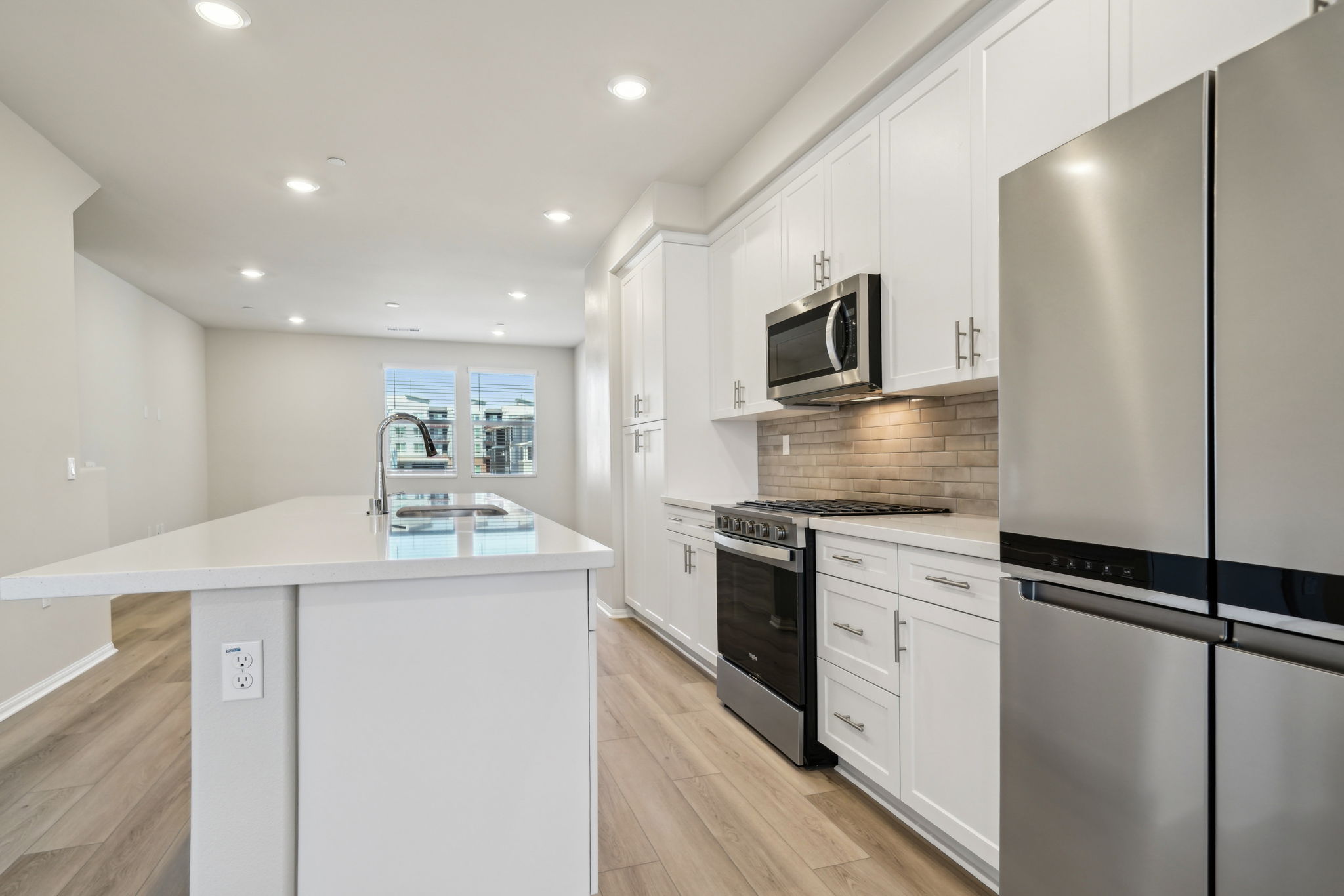 So Cal - The Knoll Community - 2726 Corzier Court Pomona CA 91767-015