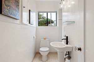 18 - Bathroom 1