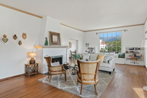 06 - Living Room