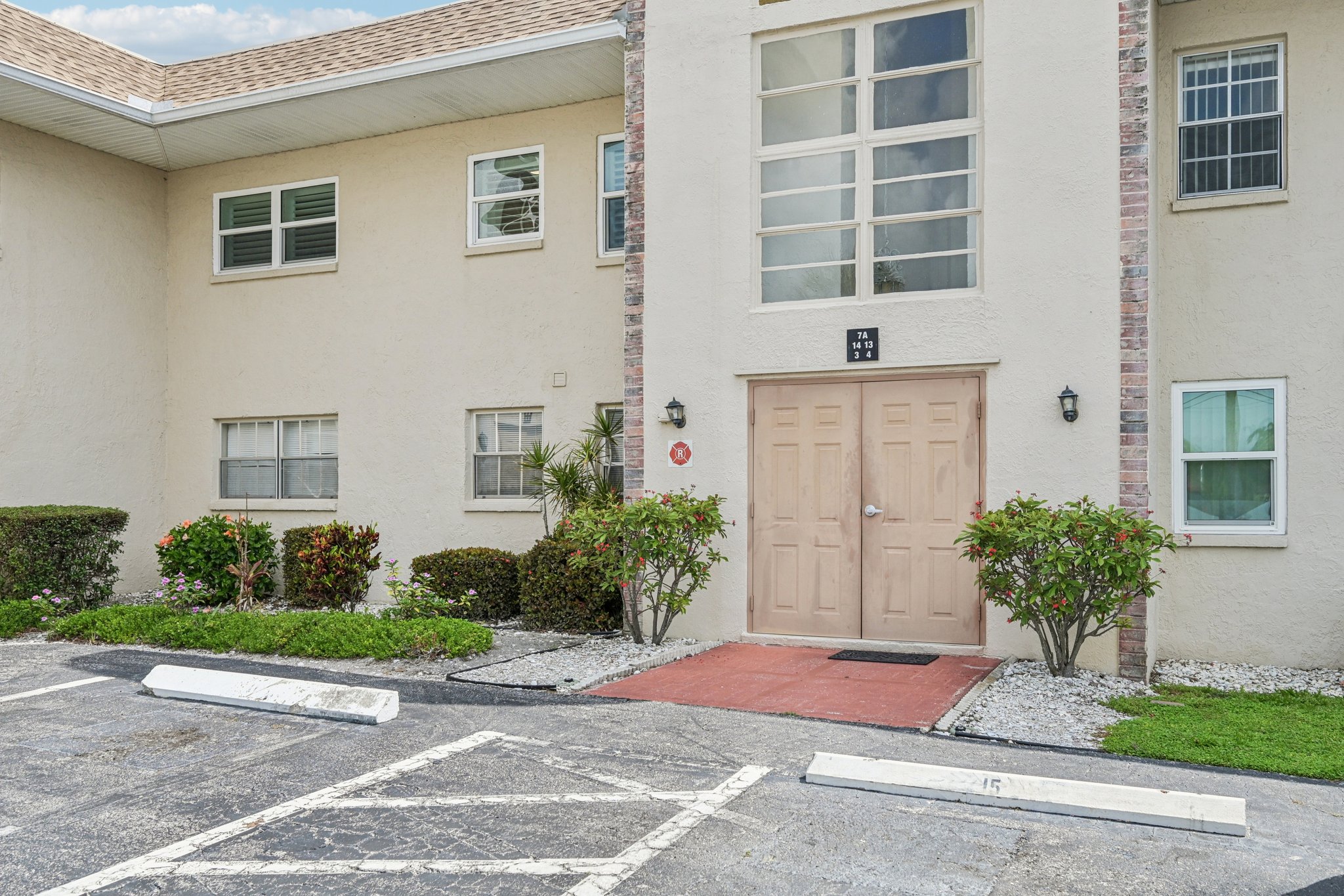 75th St W 7A 14-S2603-003.jpg