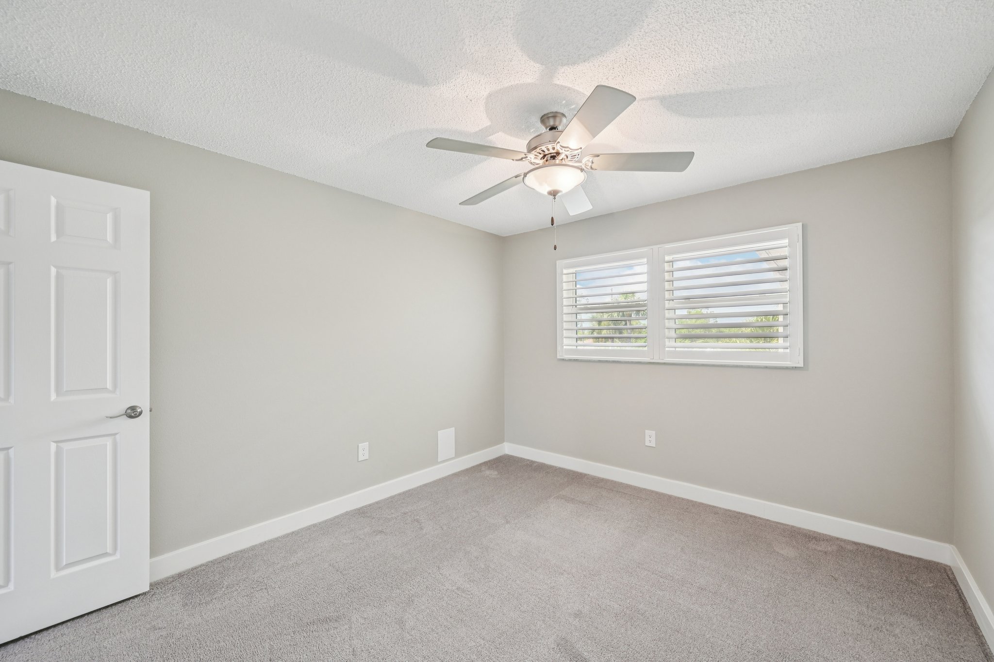 75th St W 7A 14-S2603-027.jpg