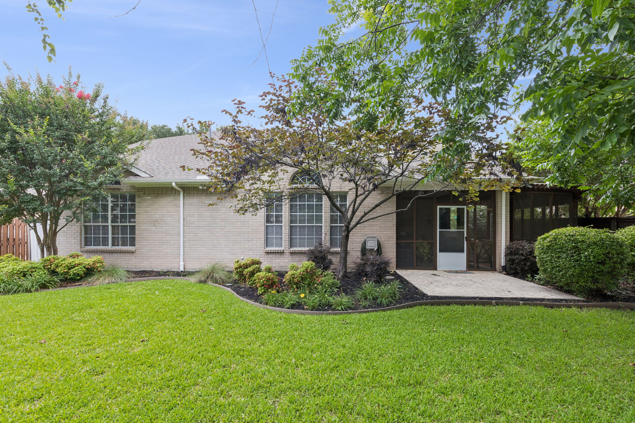 2728Edgebrook_004