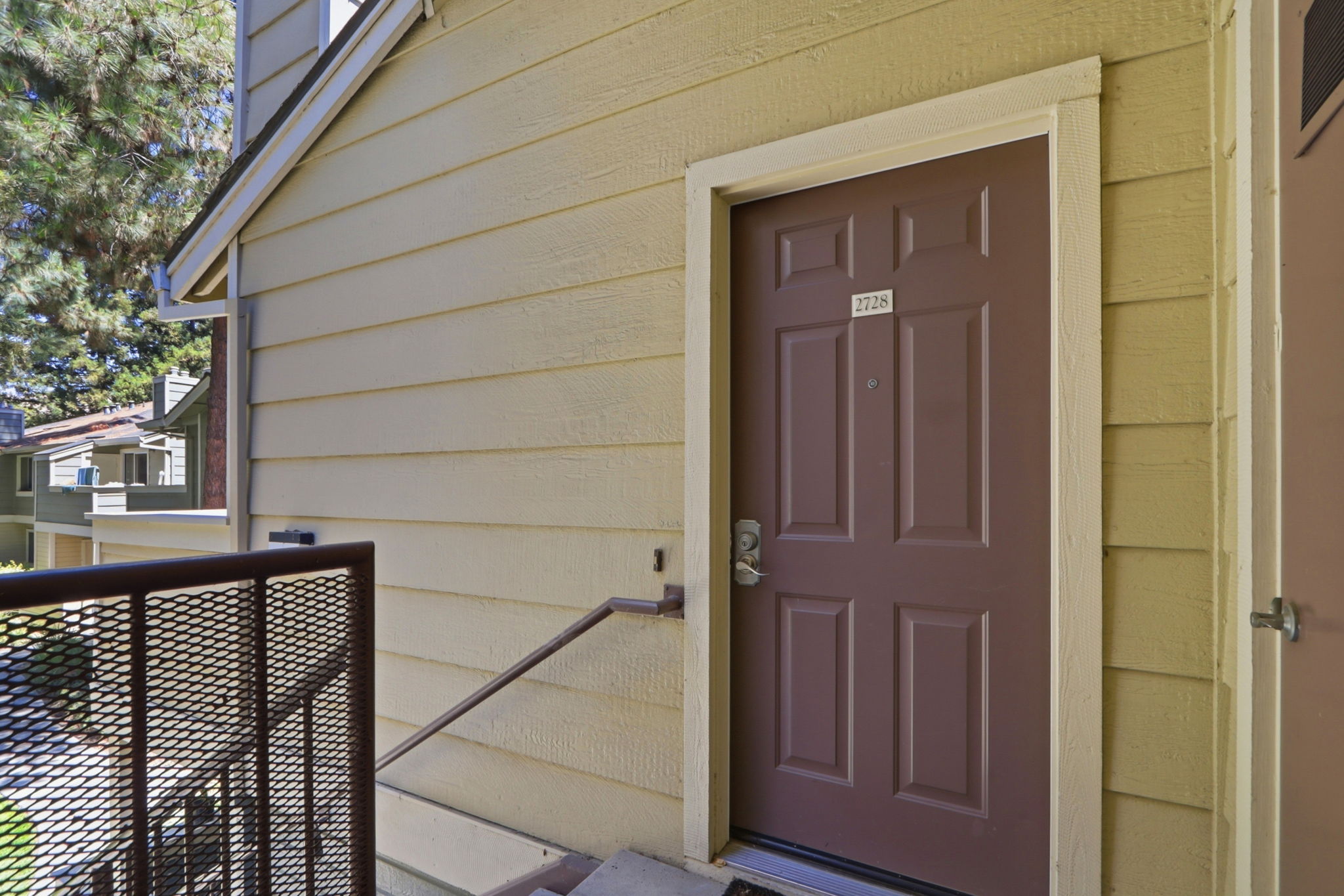 004_F8_2728 Somerset Park Cir