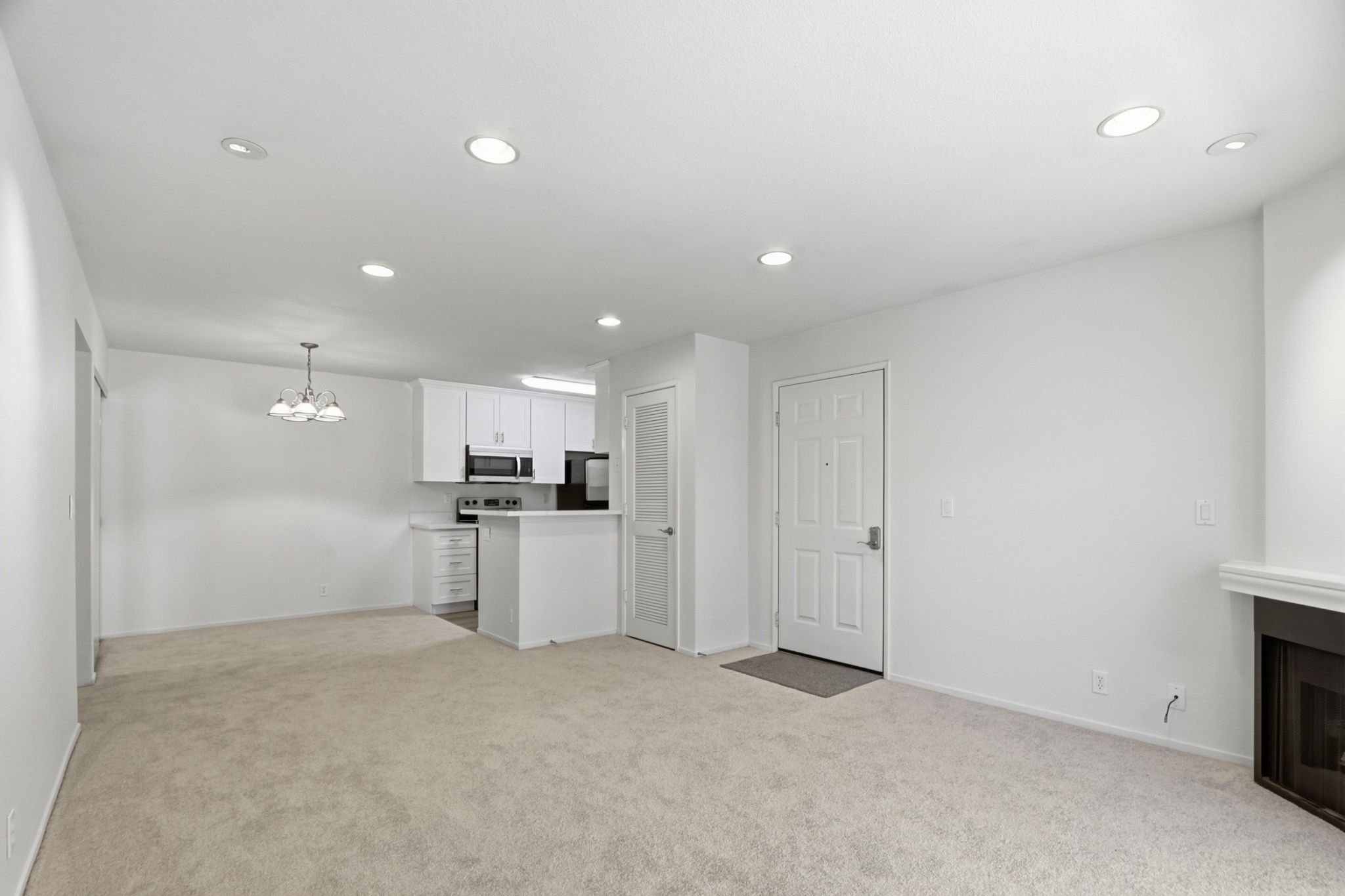 007_F8_2728 Somerset Park Cir