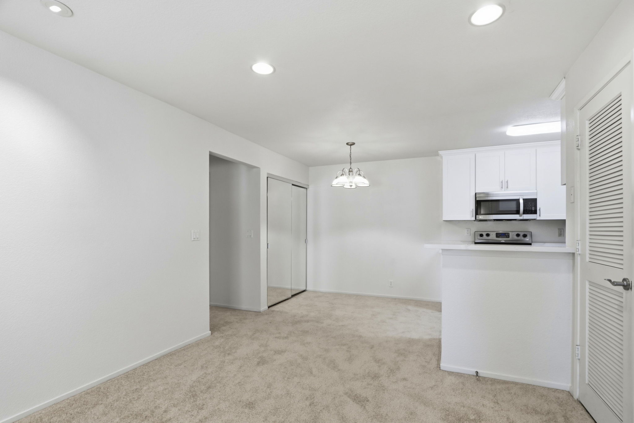 013_F8_2728 Somerset Park Cir