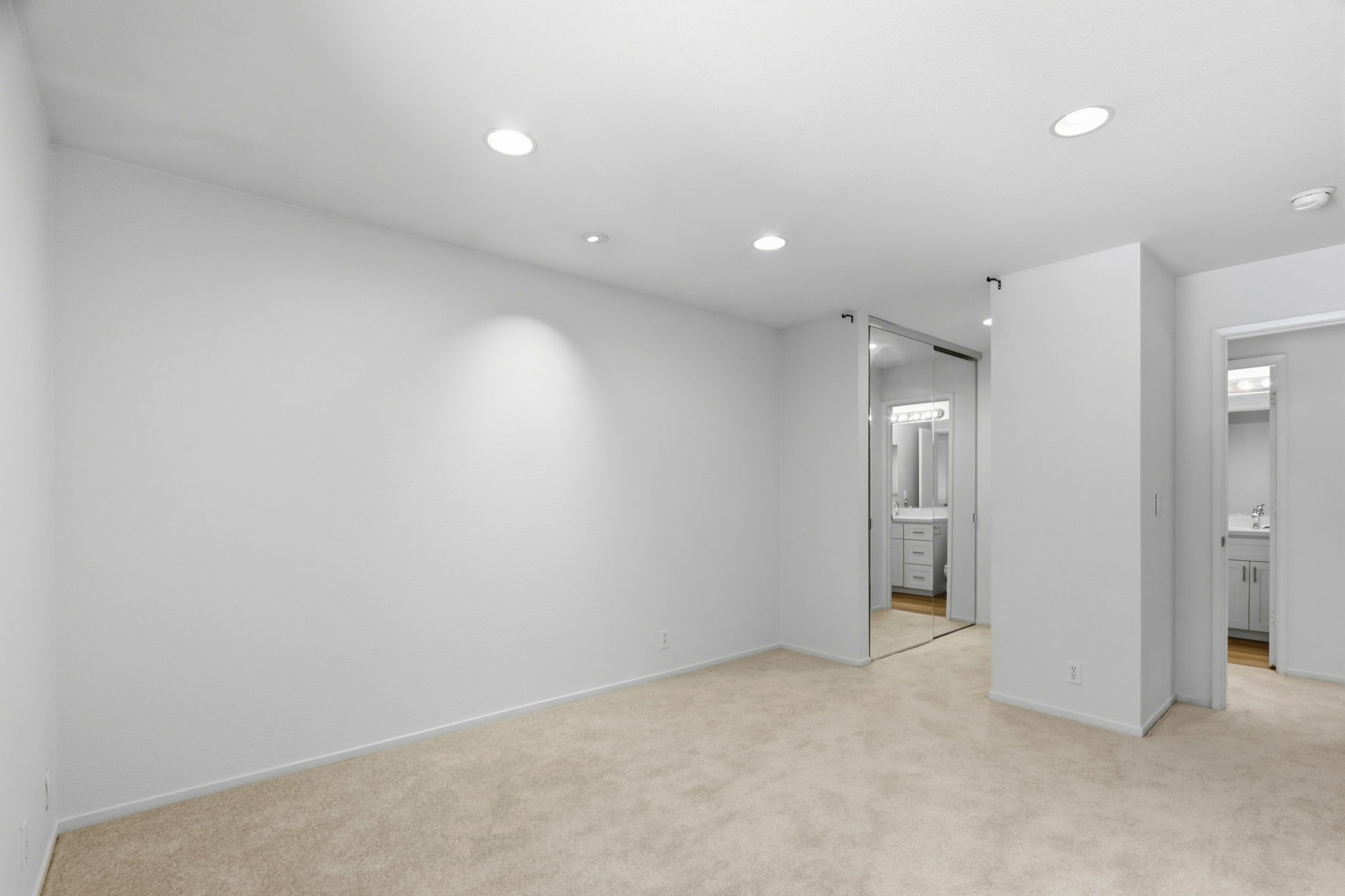 016_F8_2728 Somerset Park Cir