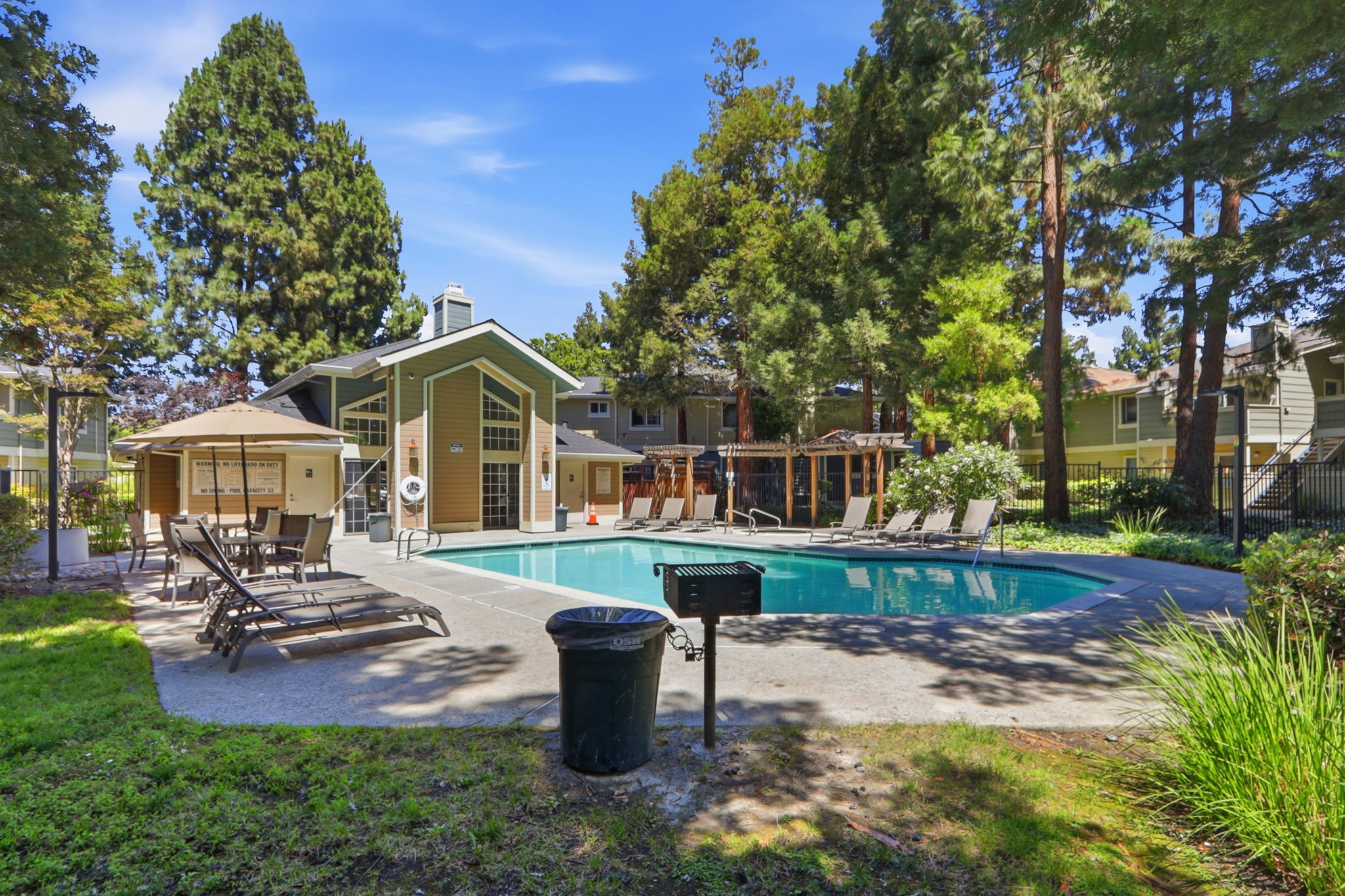 033_F8_2728 Somerset Park Cir