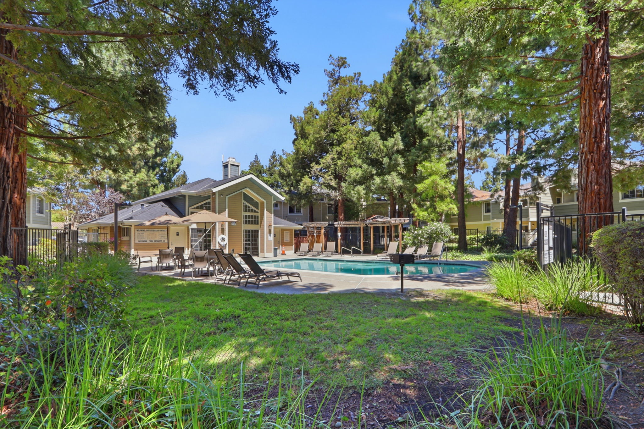 037_F8_2728 Somerset Park Cir