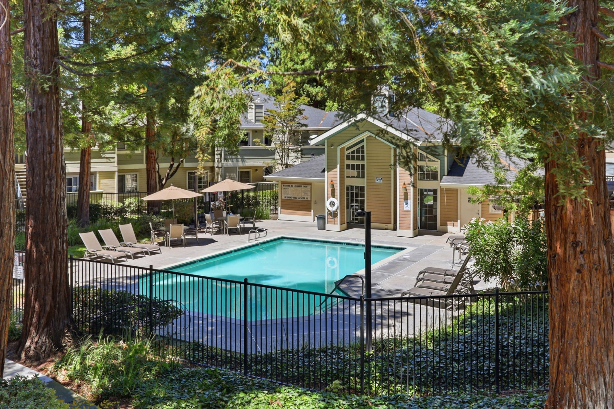 038_F8_2728 Somerset Park Cir