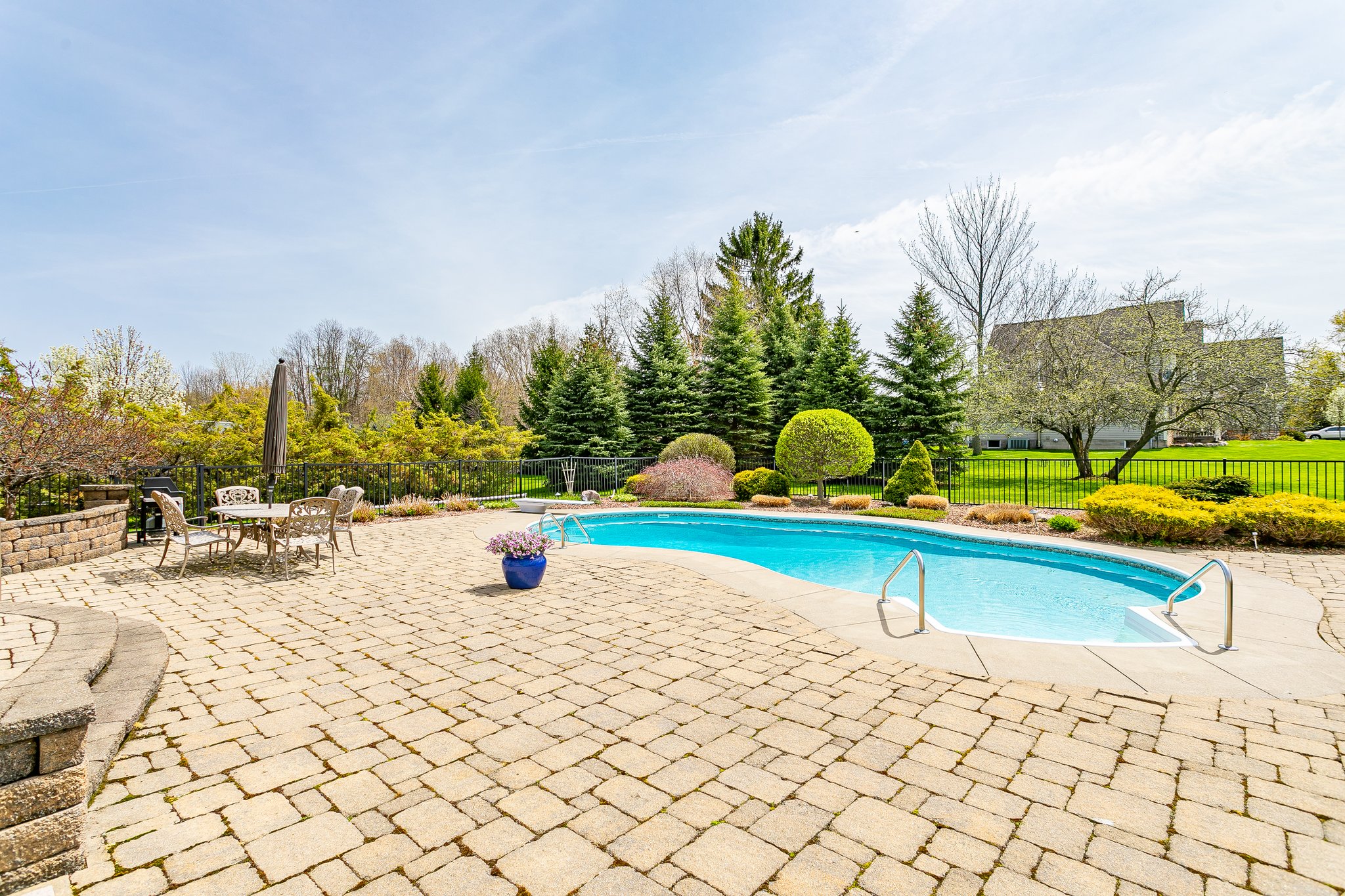 273 Eastham Ct, Webster, NY 14580, USA Photo 37