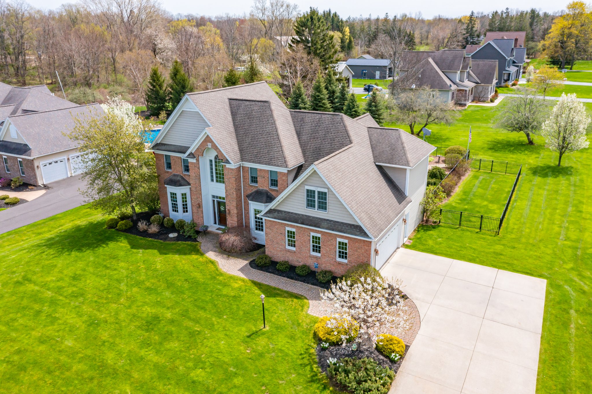 273 Eastham Ct, Webster, NY 14580, USA Photo 38