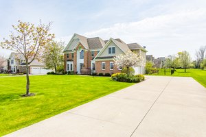 273 Eastham Ct, Webster, NY 14580, USA Photo 41