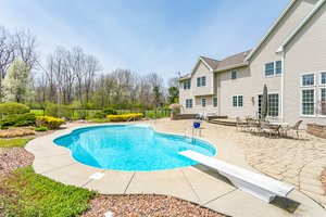 273 Eastham Ct, Webster, NY 14580, USA Photo 34