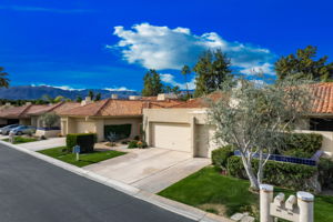 273 N Kavenish Dr, Rancho Mirage, CA 92270, USA Photo 2