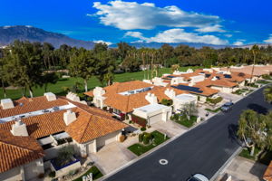 273 N Kavenish Dr, Rancho Mirage, CA 92270, USA Photo 10