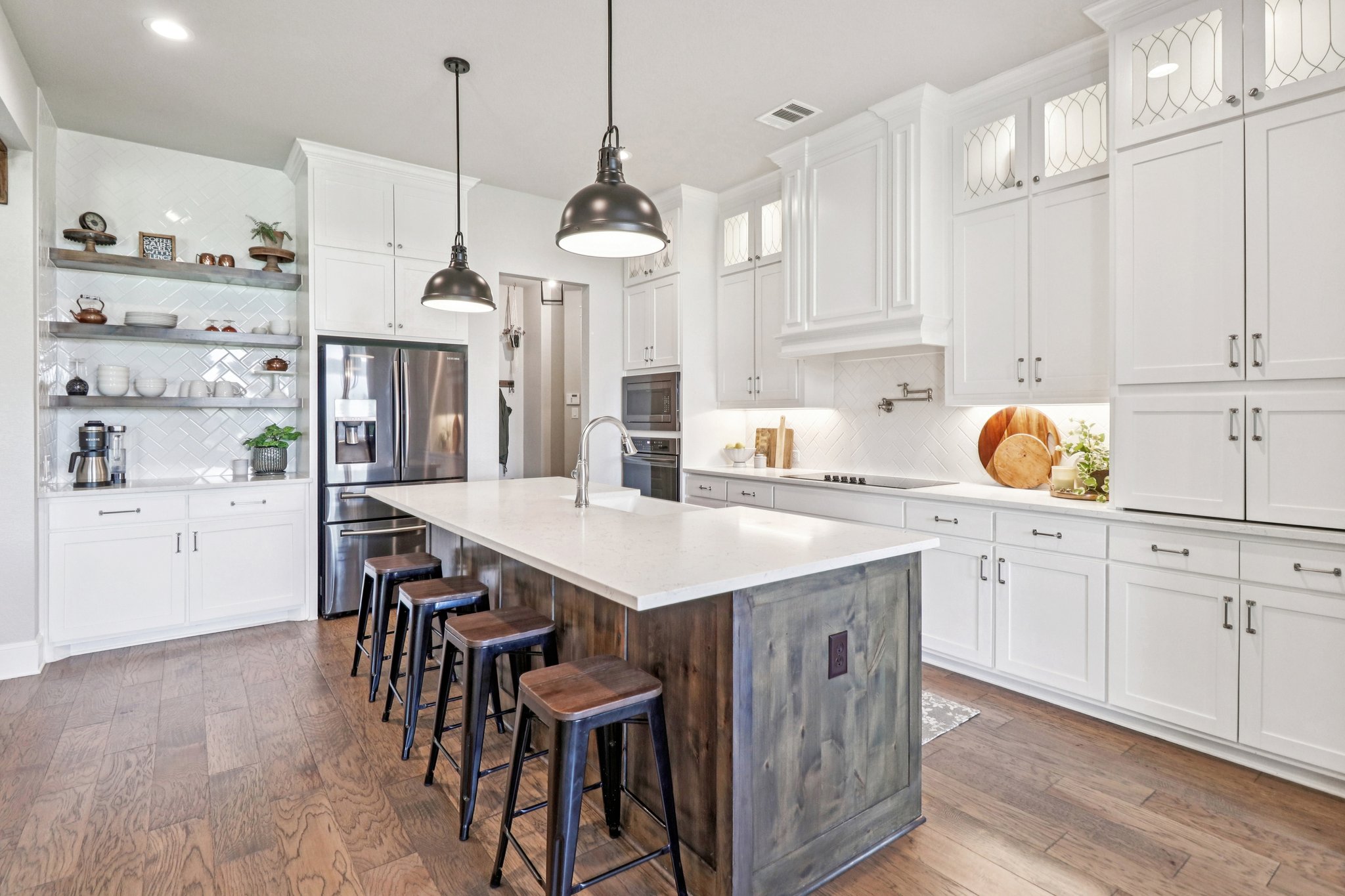 Christine Ln-S1803-015.jpg