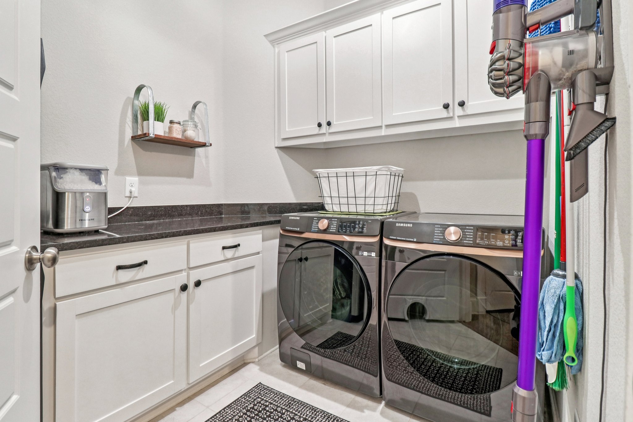 Christine Ln-S1803-044.jpg